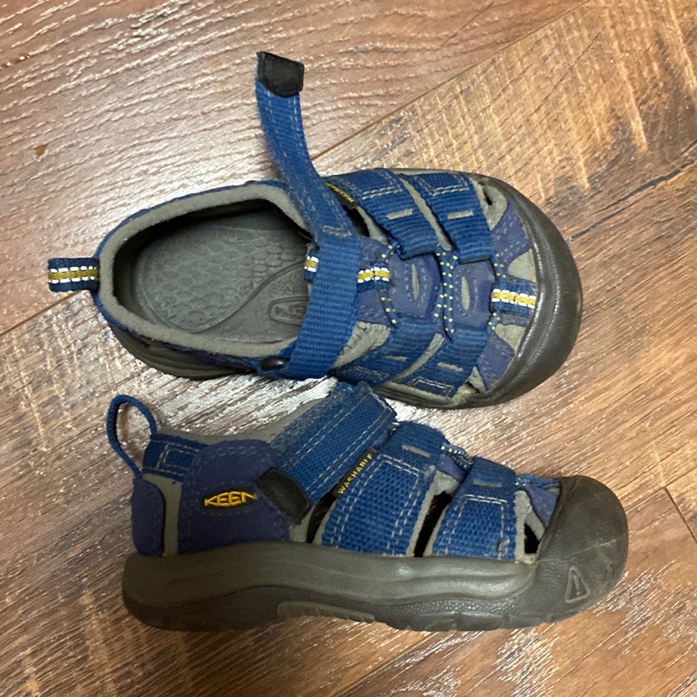 Keens sandals